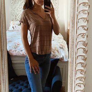 MADEWELL STRIPED MAUVE & BLACK VNECK!